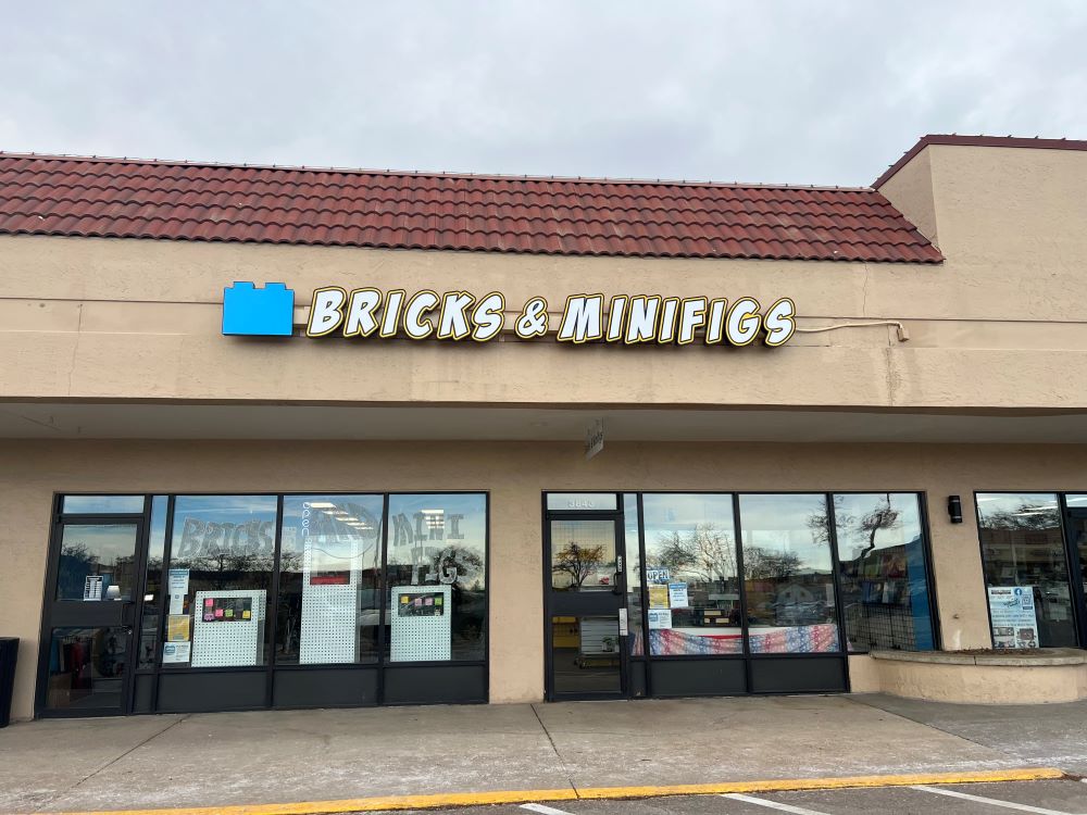 Outdoor Lighted Channel Letter Signs in Denver